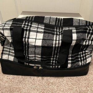 DUFFLE BAG WITH SHOE COMPARTMENT - NEW
